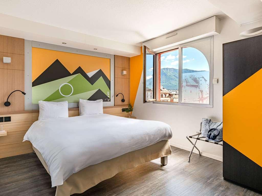 Готель Ibis Styles Annecy Centre Gare Номер фото
