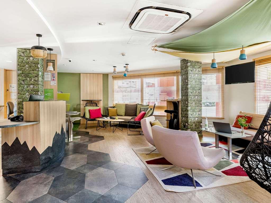 Готель Ibis Styles Annecy Centre Gare Екстер'єр фото