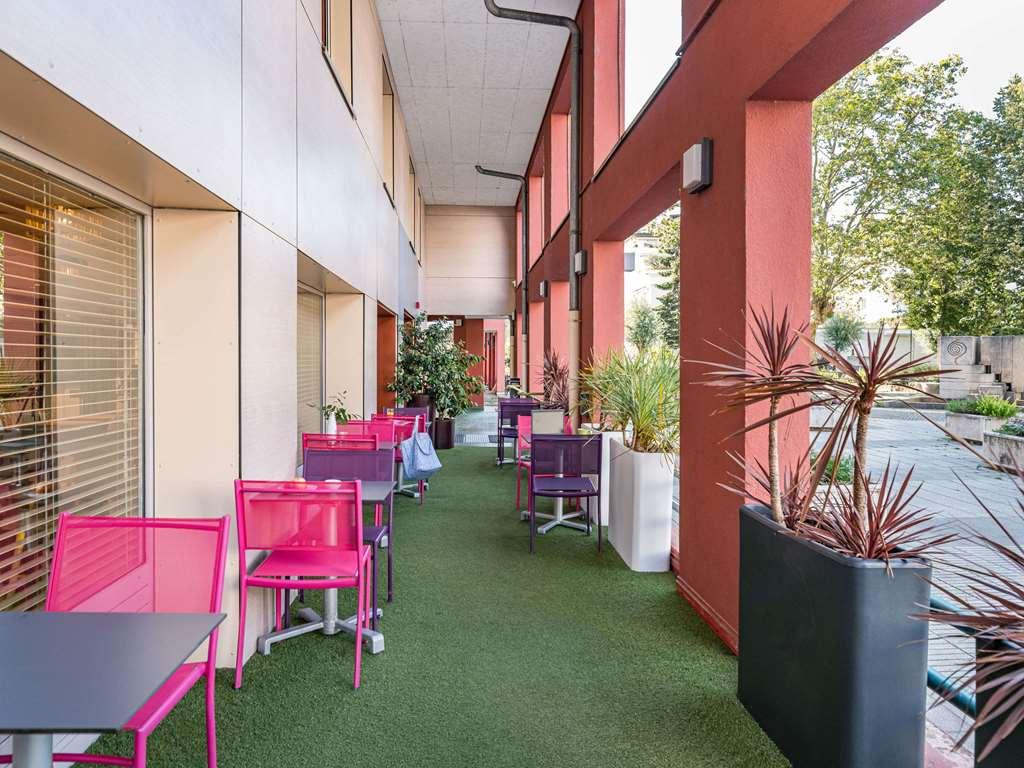 Готель Ibis Styles Annecy Centre Gare Екстер'єр фото